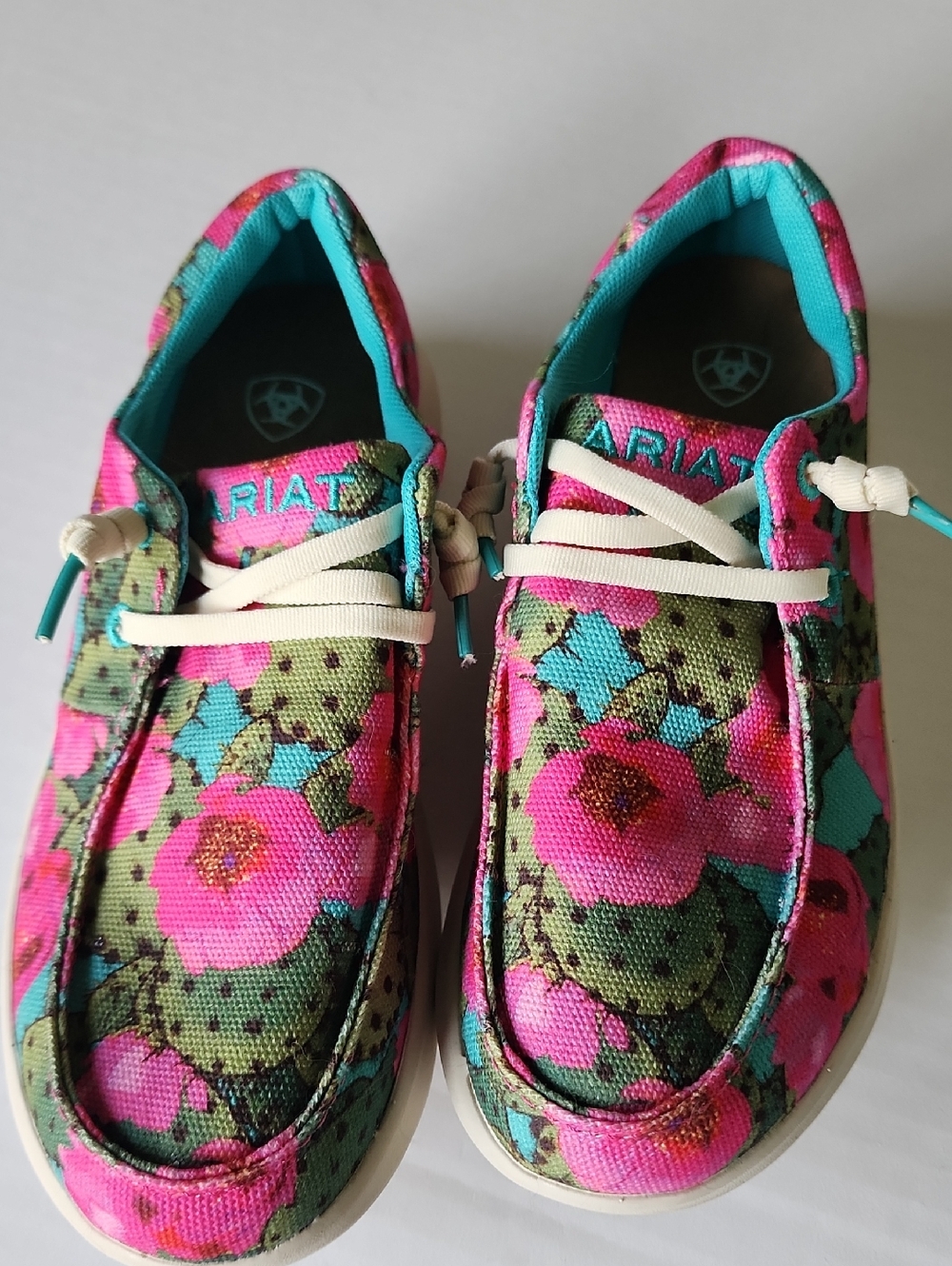 Ariat Hilo Prickly Pear Floral Canvas Sneaker - Pink & Turquoise, Size 6.5